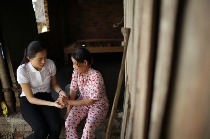 Le Hang - gia dinh chi Hoi 3