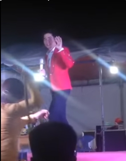 luu chi vi bi khan gia danh