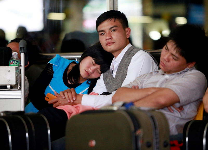 Việc chậm, hủy chuyến bay g&acirc;y mệt mỏi cho h&agrave;nh kh&aacute;