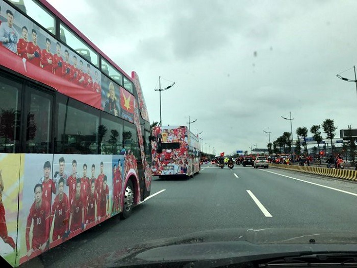 xe-bus-don-u23-viet-nam