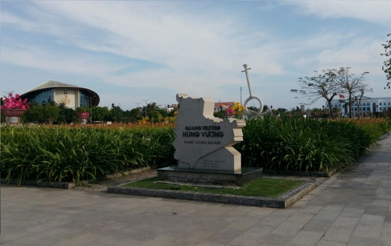 Quảng trường H&ugrave;ng Vương