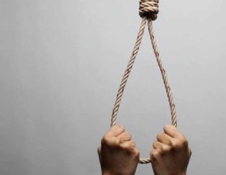 photo-1-1514000006081