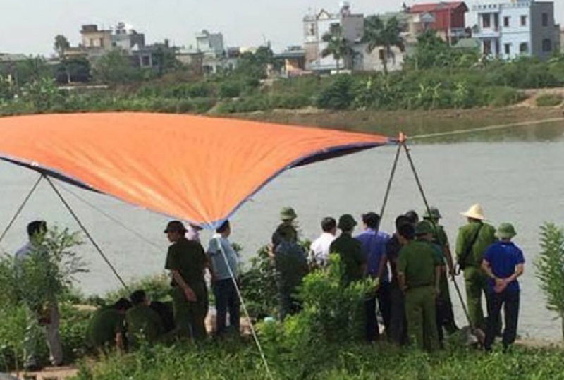 thi thể tr&ocirc;i s&ocirc;ng