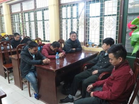 Hon-100-canh-sat-pha-o-nhom-&ldquo;xoc-dia-an-tien&rdquo;-quy-