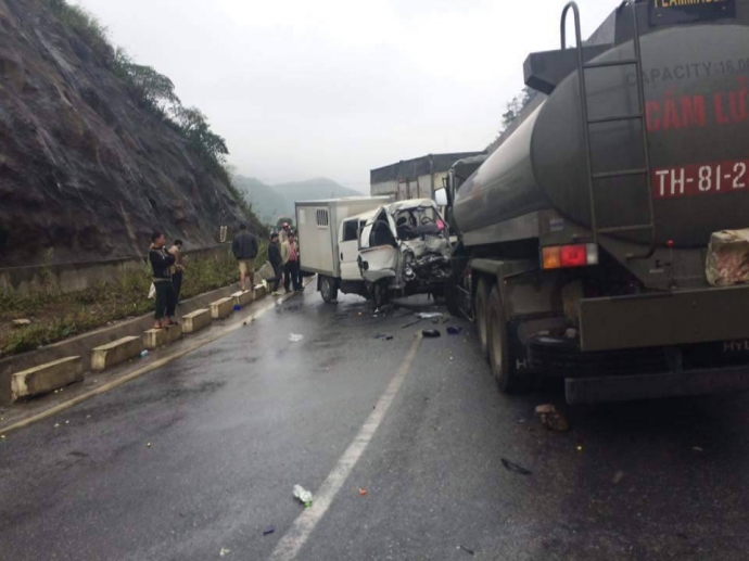 xe-cho-nghi-pham-gap-nan