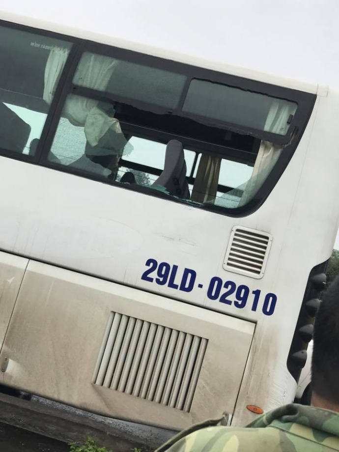 xe-Sam-sung-dam-xe-tai-tren-cao-toc-Ha-Noi-Thai-Ng