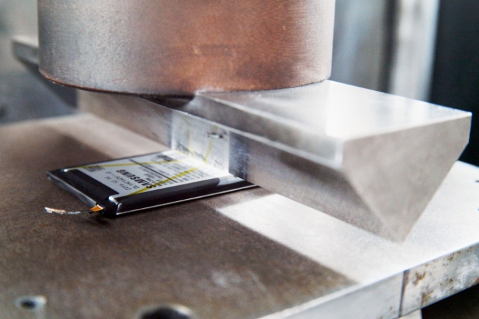 10_8-point-battery-safety-check_durability-test_ed