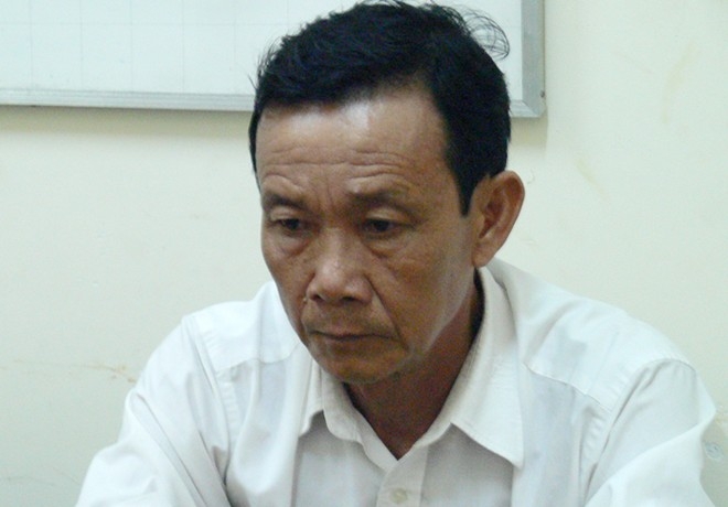 bat-qua-tang-3-doi-nam-nu-dang-mua-ban-dam-trong-k