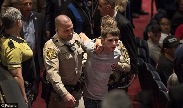 357144C600000578-3651241-image-a-2_1466459382293