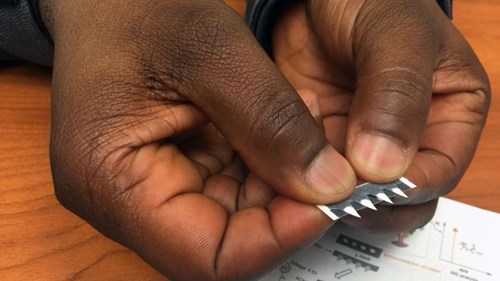 thiet-bi-moi-phat-hien-ung-thu-gia-10000-dong