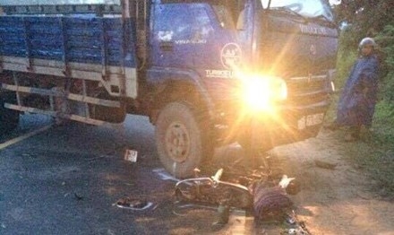 anh_1_Xe_o_to_gay_tai_nan_GFJO