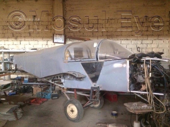 phat-hoang-may-bay-do-phien-quan-is-tu-che-tao