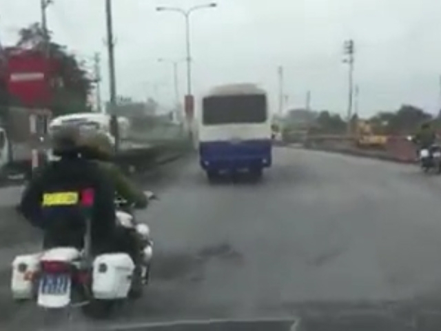 Sequence 01.Still002