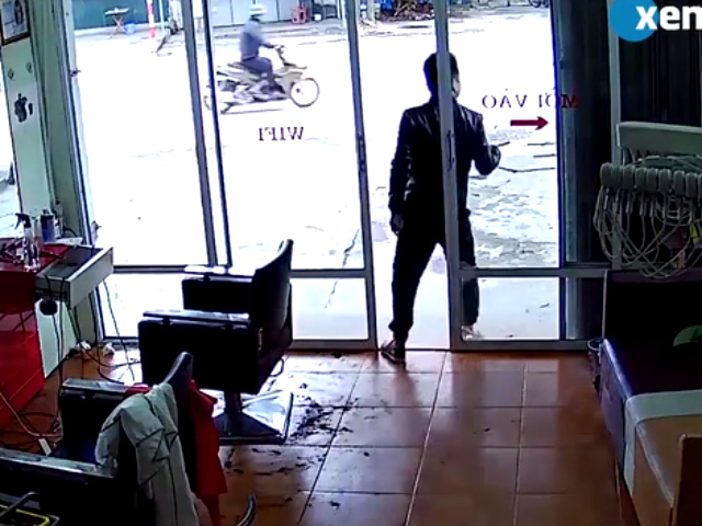 Sequence 01.Still002