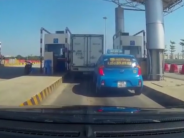 Sequence 01.Still004