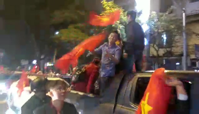 Messenger (2).mp4.Still001