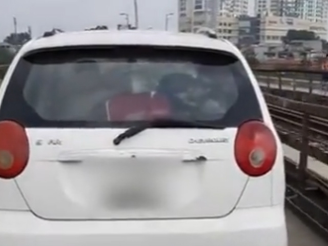 Sequence 01.Still003