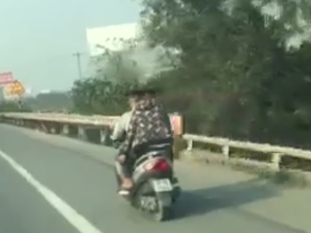 Sequence 01.Still003