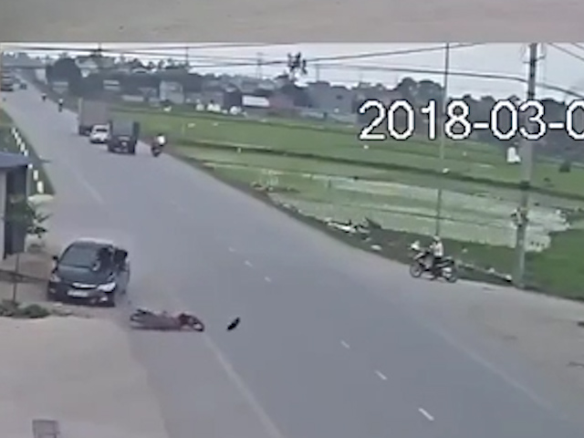 Sequence 01.00_00_56_52.Still002