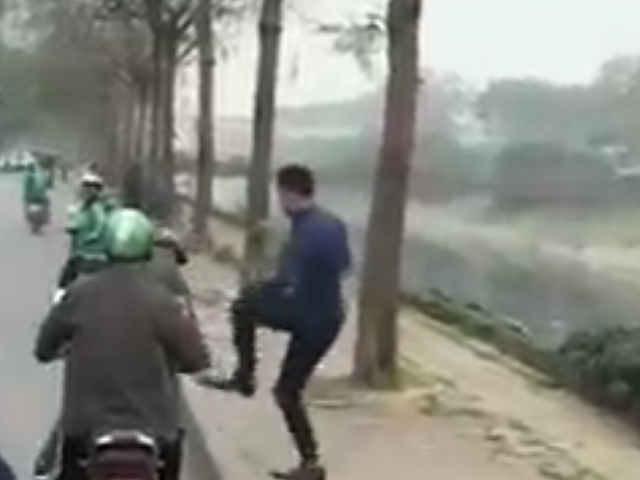 Sequence 01.Still007