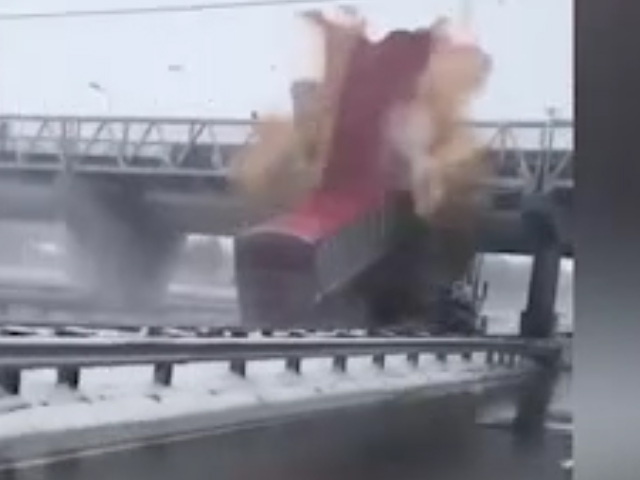 Sequence 01.Still005