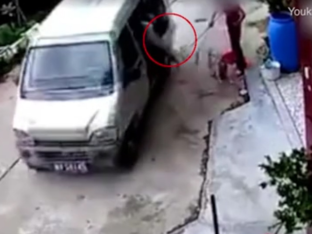 Sequence 02.Still002