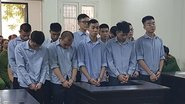 ha-noi-nhom-thanh-trut-mua-dao-vao-nguoi-benh-tron