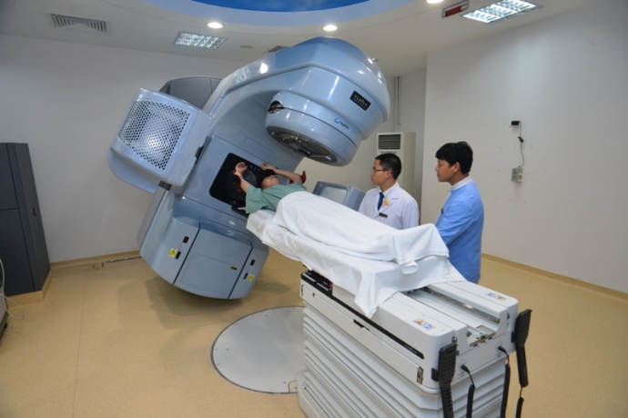 M&aacute;y Gia tốc Clinac iX