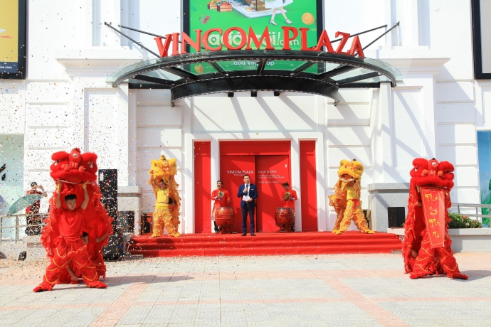 Vincom Plaza lần đầu ti&ecirc;n xuất hiện tại Tuy&ecirc;n Quan