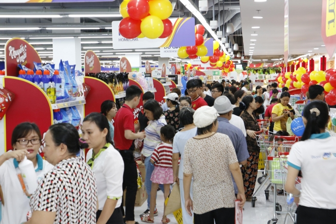 VinMart đ&ocirc;ng đ&uacute;c ng&agrave;y khai trương