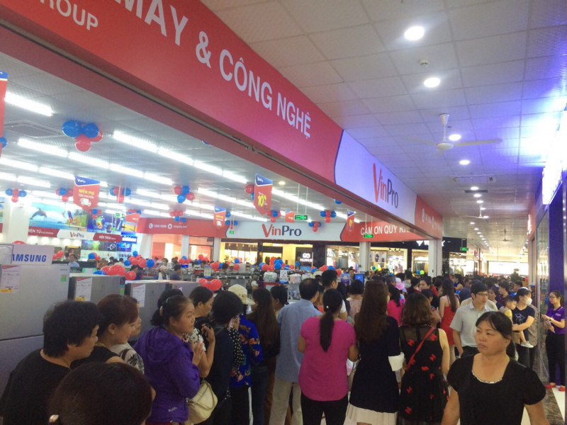 H&agrave;ng loạt chương tr&igrave;nh khuyến mại trong ng&agrave;y khai 