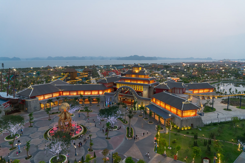 Sun World Halong Complex overview