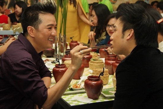 09022cc5e1a2aa3b8d2543f29d2add7d