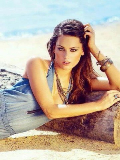 stephania-stegman-5-9241-1449282488_2lod5ros95id4