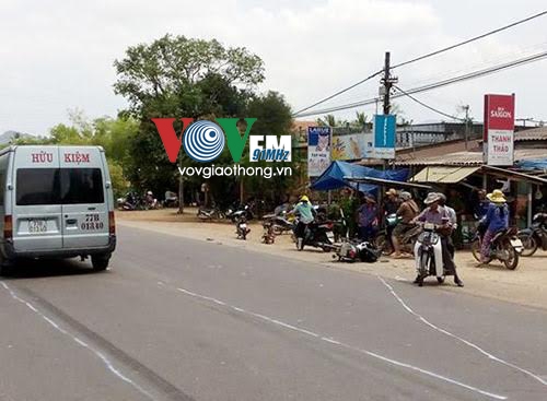 vovgiaothong_16_35_qua_duong1 copy