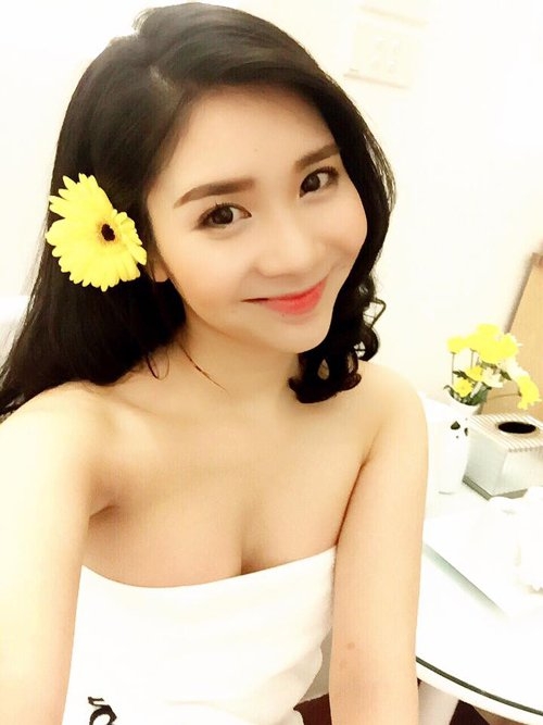 20160602174727-ban-gai-quang-le-17