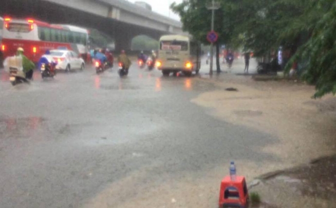 ha noi ngap sau nang ky luc, mua rao