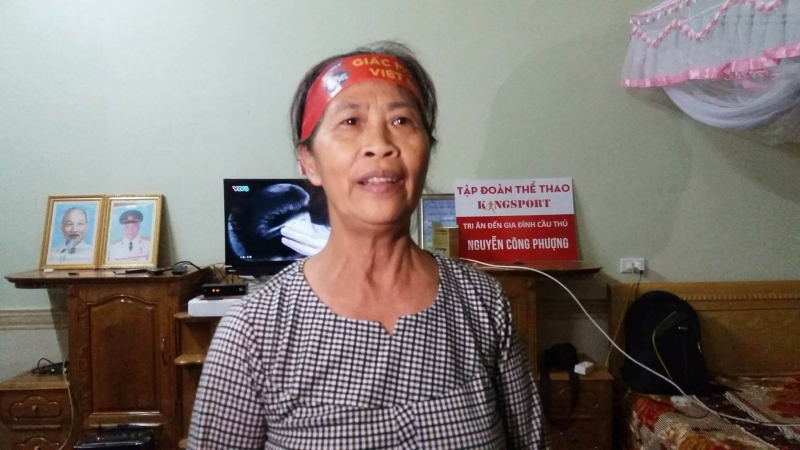 me cau thu Cong Phuong 