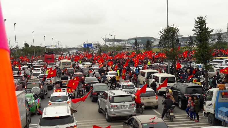 duong the nay thi di bao lau moi ve dc nha ha u23