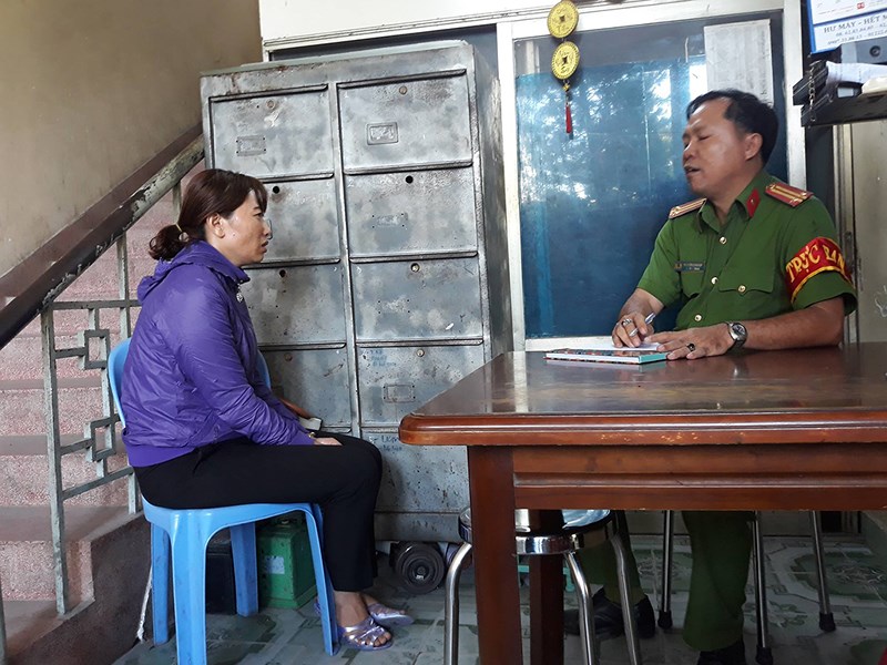 ba-linh-bi-cong-an-moi-lam-viec_ucls