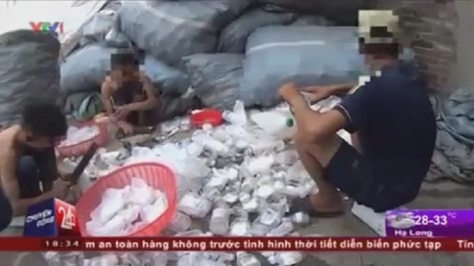 nhựa t&aacute;i chế