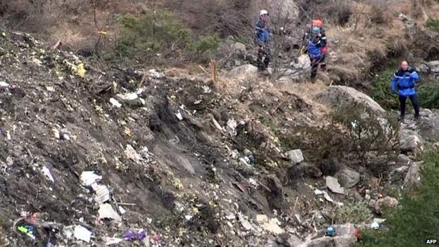 tai-nan-may-bay-bao-giao-thong (4)