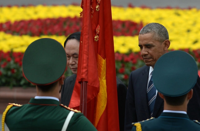 hinh-anh-an-tuong-obama 14