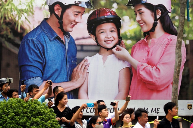 hinh-anh-an-tuong-obama 9