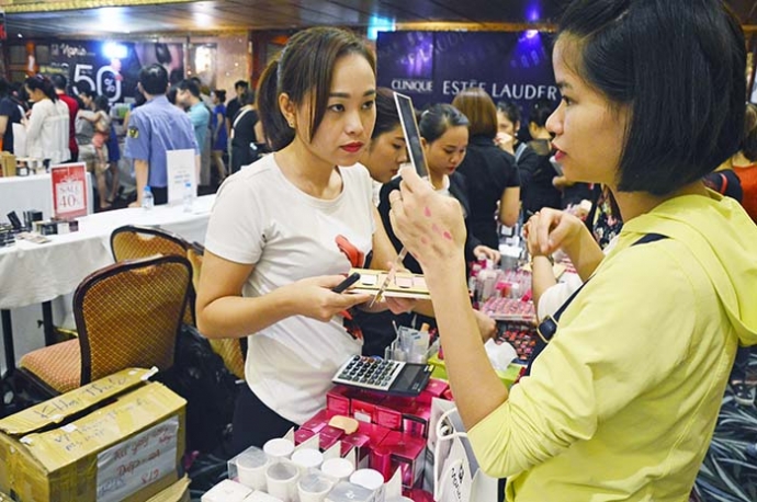 6.với t&acirc;m l&yacute; chuộng h&agrave;ng hiệu n&ecirc;n ngươ