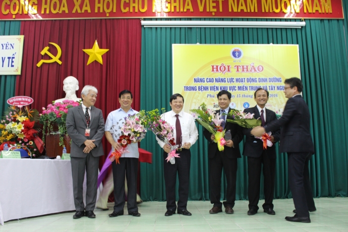 GS.TS. Nguyễn Viết Tiến - Thứ trưởng Bộ Y Tế  v&agrave; c