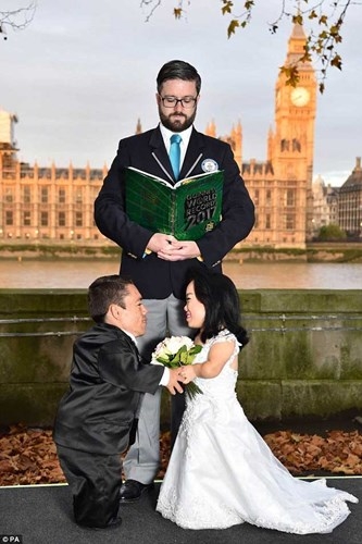 cap-doi-lun-nhat-the-gioi-vui-suong-nhan-ky-luc-gu