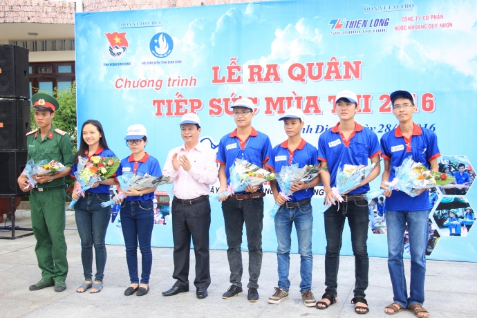 hơn-1.300-suat-an-mien-phi-tiep-suc-mua-thi-2016-2