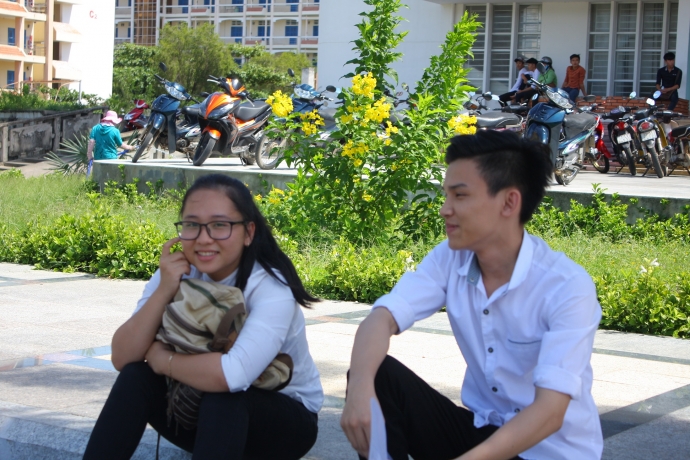 Thi-sinh-hao-hung-voi-chu-de-nghi-luan-xa-hoi-2