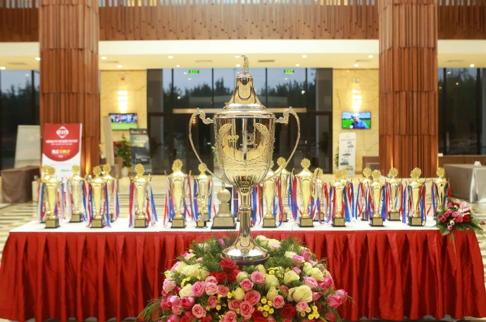 800-golf-thu-tranh-tai-tai-FLC Golf-Championship-2